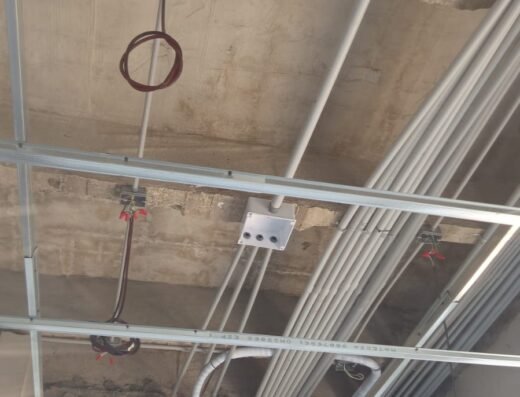 Tec electricista, especialista en refrigeración, energía solar