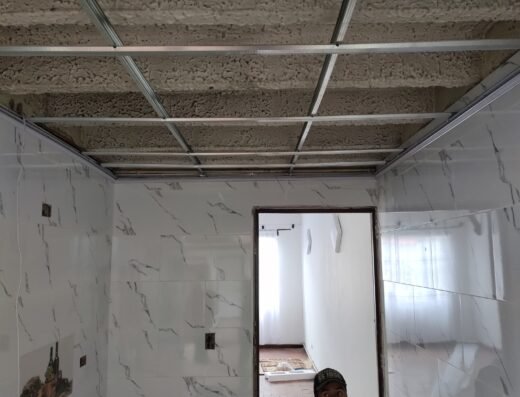 Oficial de construcción en acabados y obra gris