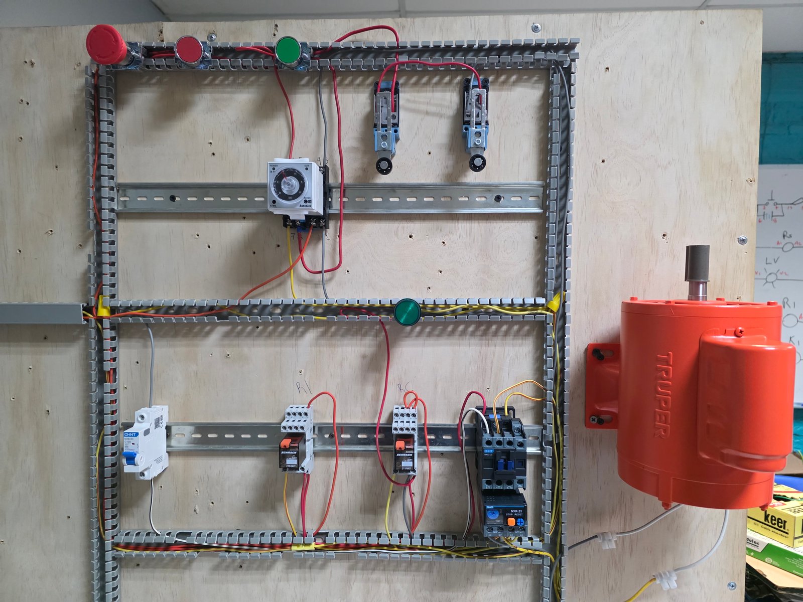 Servicio electricista casillas